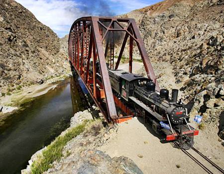 Expreso Patagonico, La Trochita steam engine railroad
