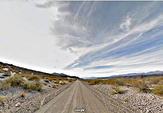 Paisaje y calzada de la Ruta 40 en el empalme con RP 221