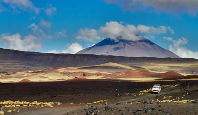 Volcán en la Payunia, Ruta 40, Mendoza