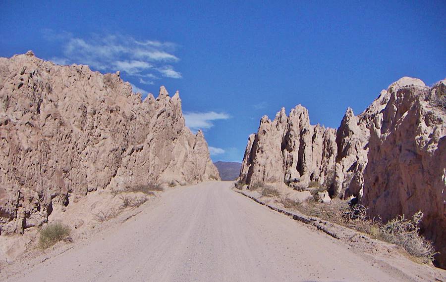 Ruta 40 in the Quebrada de las Flechas, Salta