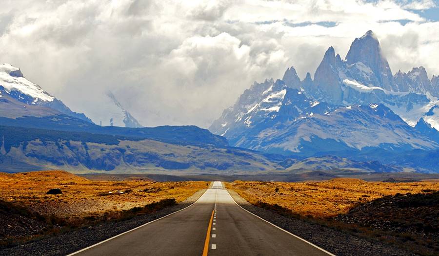 Cerro Fitz Roy and the highway into Chaltén, Patagonia, Argentina
