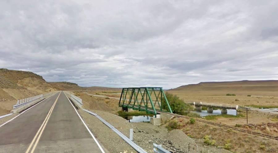 Bella Vista, the old railroad bridge by Ruta 40 Patagonia